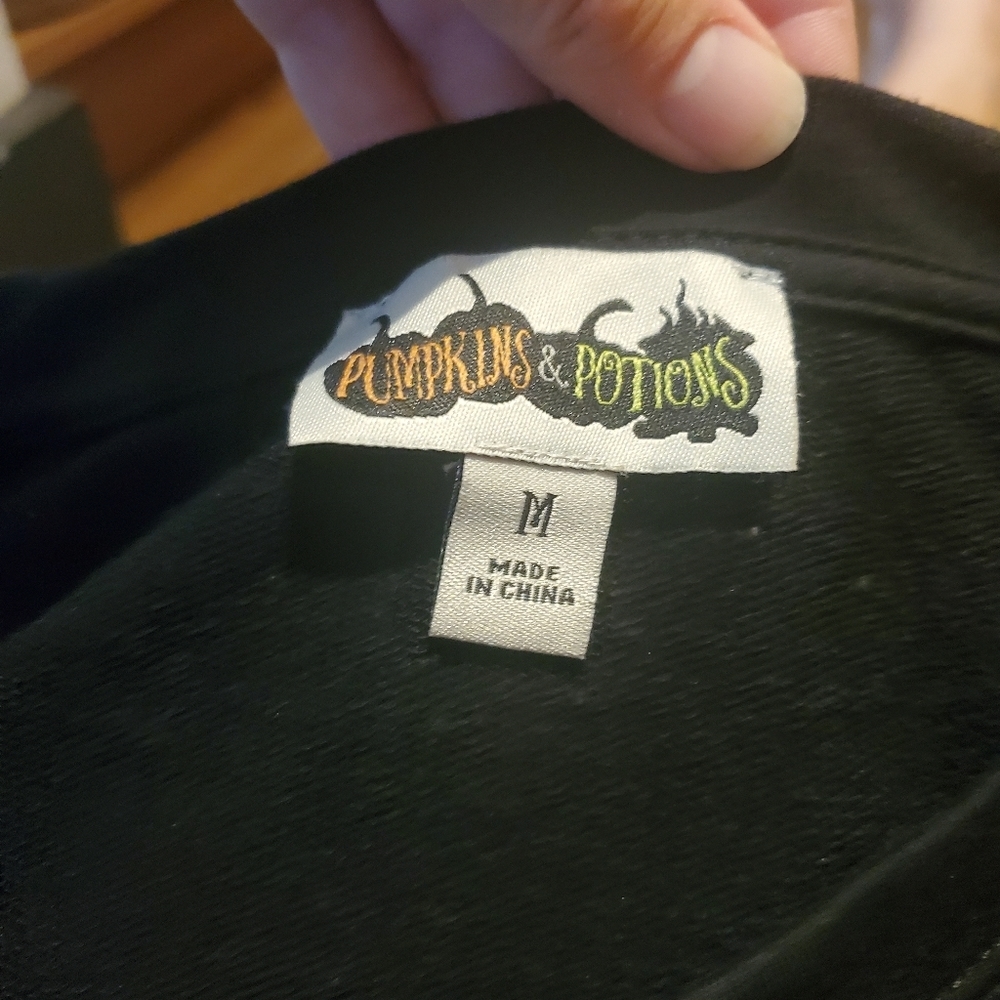 Pumpkins & Potions Black Halloween Graphic Sweatshirt Black Jack O'Lantern Top M - Picture 3 of 7